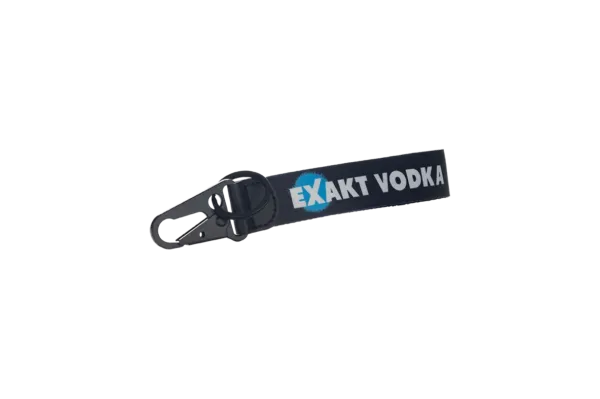 Ein Schlüsselanhänger mit der Aufschrift "Exakt Vodka".
