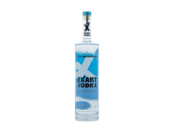 Eine 3 Liter Exakt Vodkaflasche auf transparenten Hintergrund